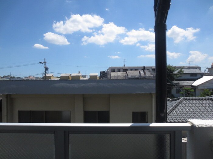 物件内観写真9　(室内からの展望)