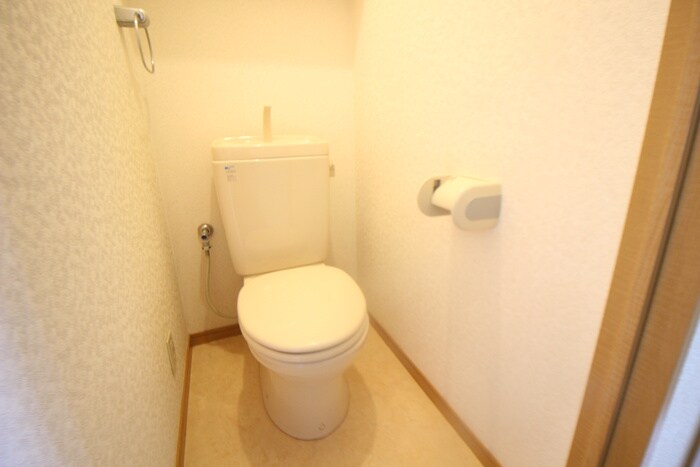 物件内観写真16　(トイレ)