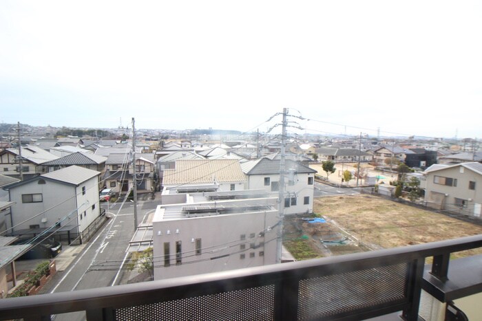 物件内観写真22　(室内からの展望)