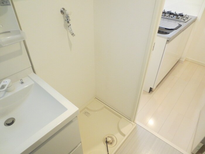 物件内観写真13　(洗濯機置場)