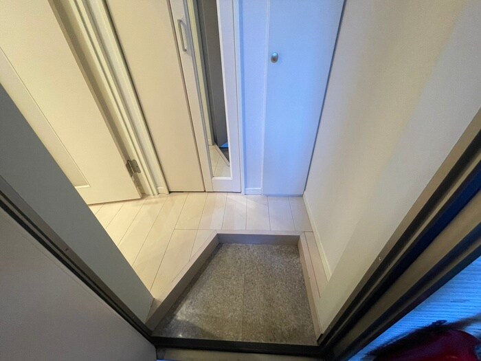 物件内観写真17　(玄関)