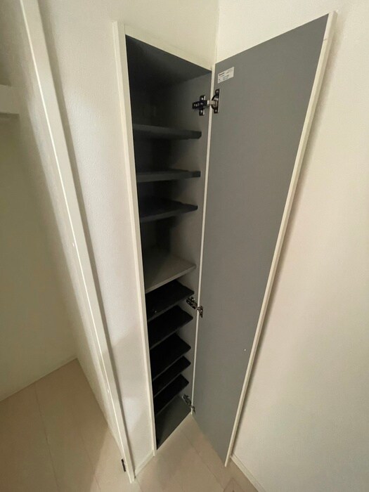 物件内観写真18　(靴箱)