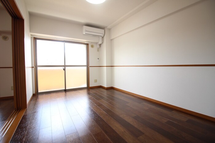 物件内観写真10　(居室)