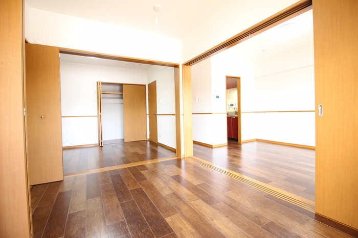 物件内観写真12　(居室)