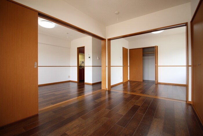 物件内観写真22　(居室)