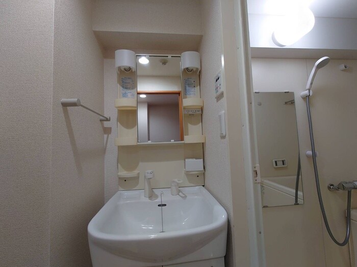 物件内観写真10　(洗面)