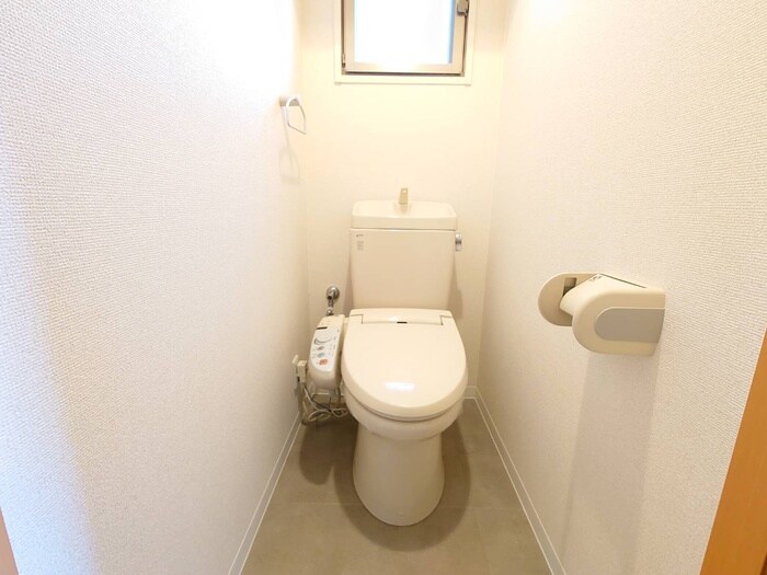 物件内観写真11　(トイレ)