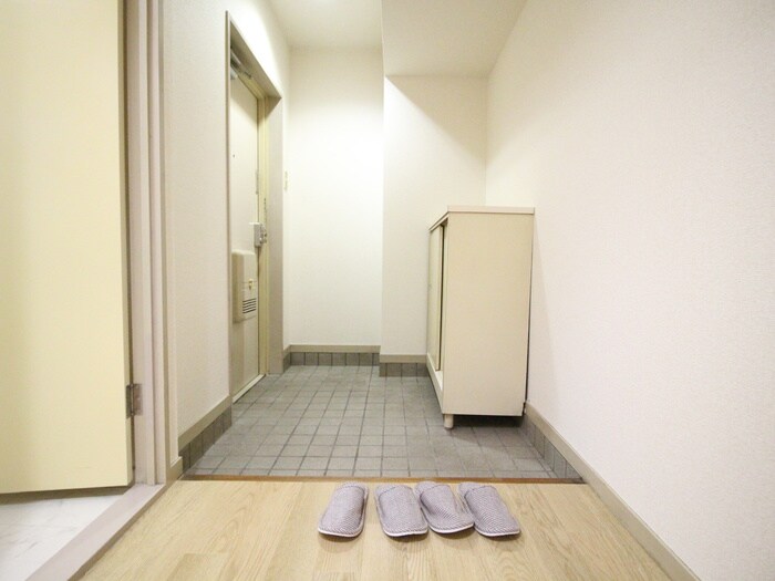 物件内観写真19　(玄関)