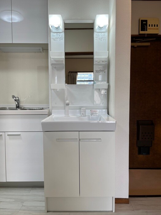 物件内観写真11　(洗面)