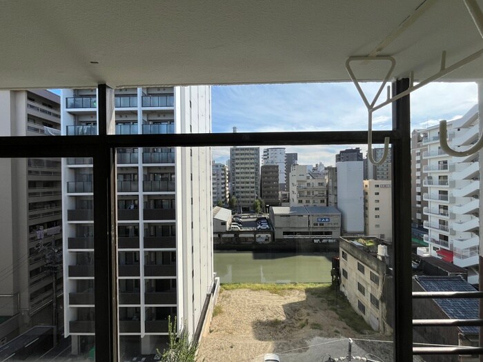 物件内観写真16　(室内からの展望)