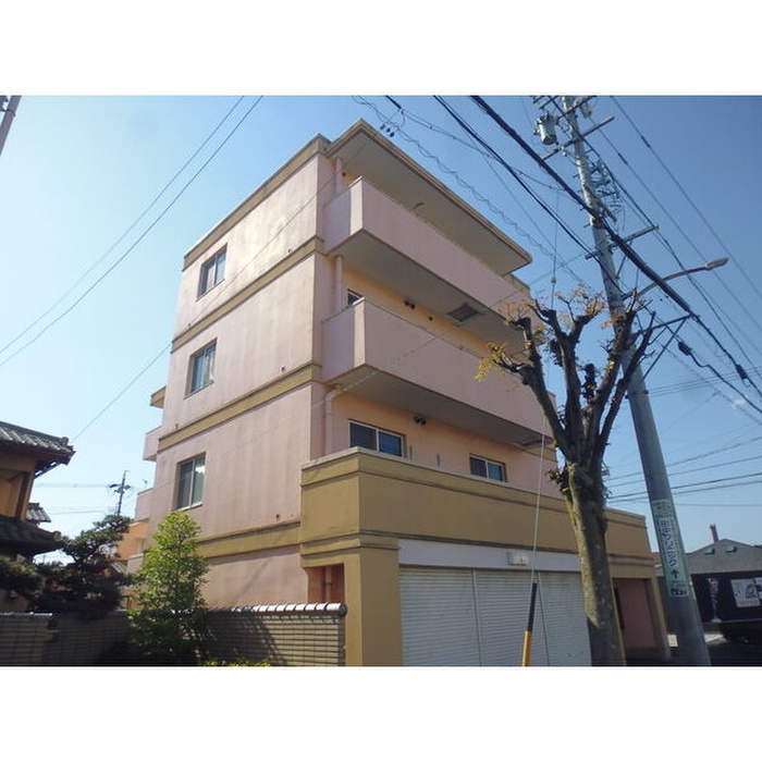 ＣＯＮＴＥＳＳＡ－ＴＲＥ