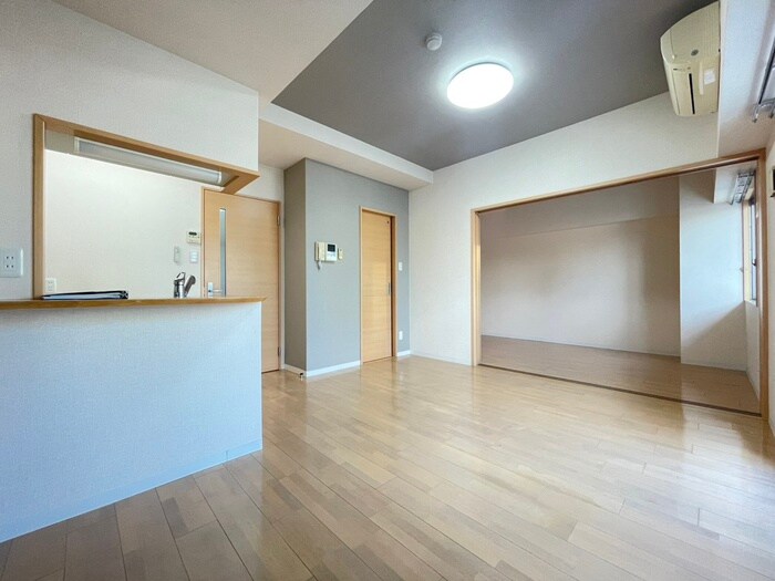 物件内観写真8　(居室)