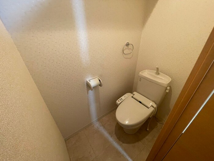 物件内観写真13　(トイレ)