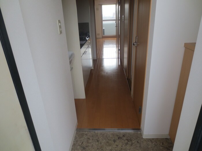 物件内観写真8　(廊下)