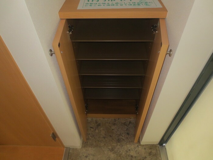 物件内観写真9　(靴箱)