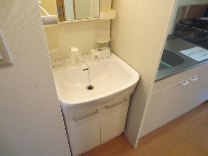 物件内観写真11　(洗面)
