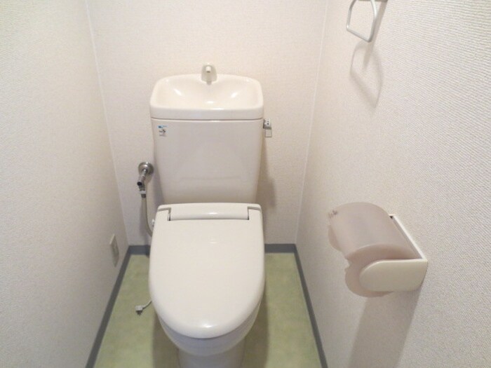 物件内観写真16　(トイレ)