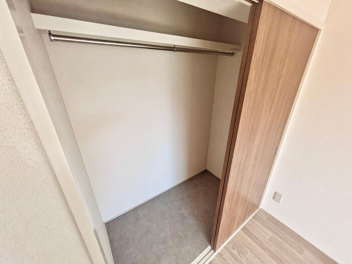 物件内観写真16　(収納)