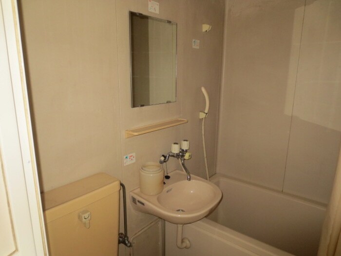 物件内観写真11　(洗面)