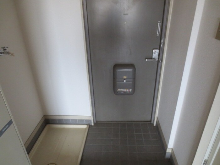 物件内観写真19　(玄関)