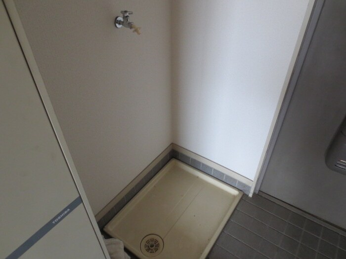 物件内観写真20　(洗濯機置場)