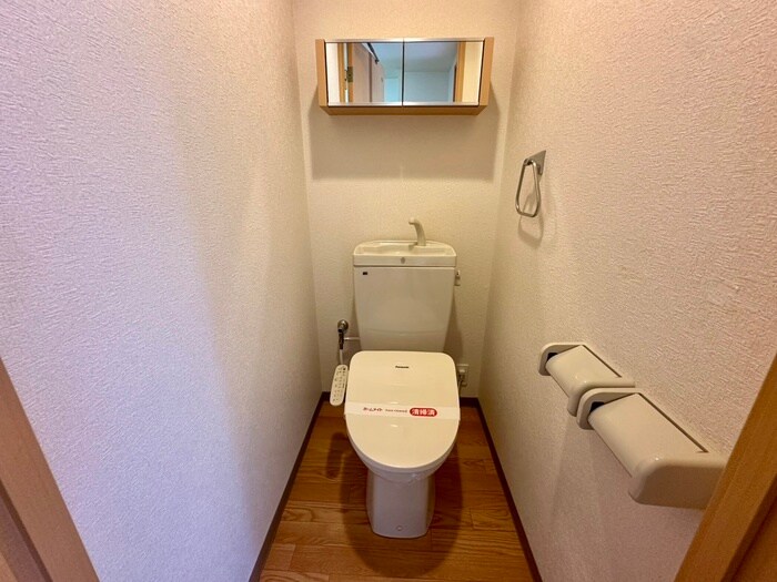 物件内観写真16　(トイレ)