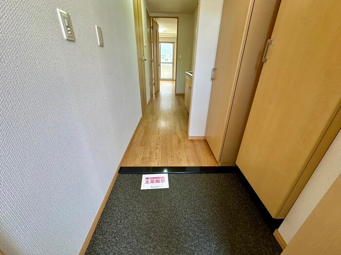 物件内観写真20　(玄関)