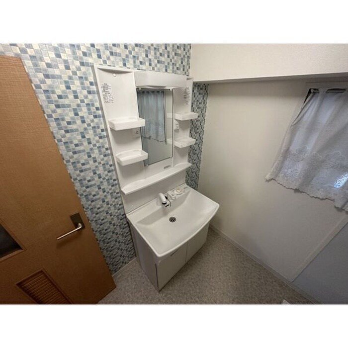 物件内観写真12　(洗面)