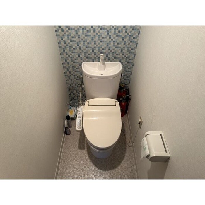 物件内観写真14　(トイレ)