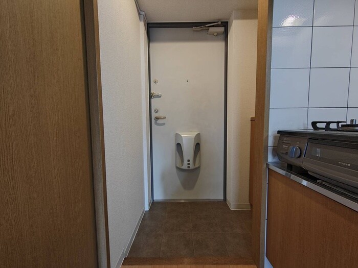 物件内観写真15　(玄関)