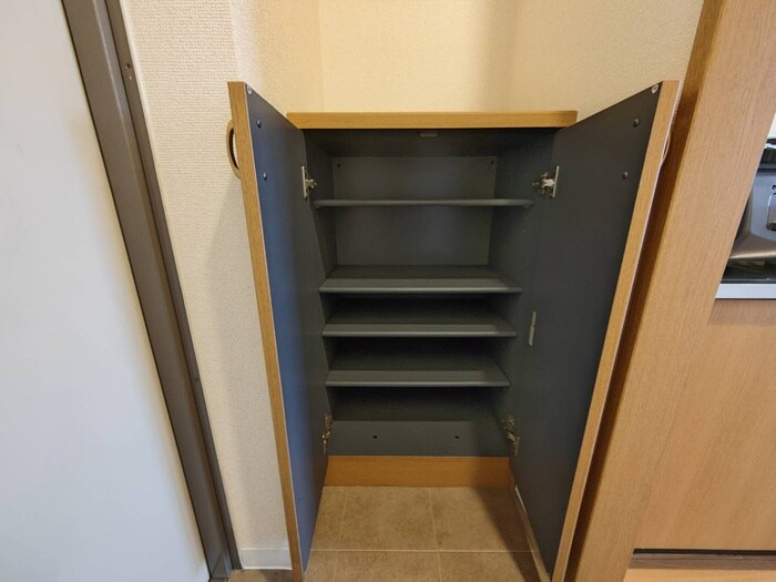 物件内観写真16　(靴箱)