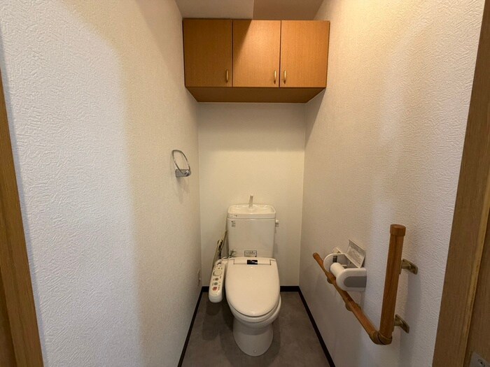 物件内観写真17　(トイレ)