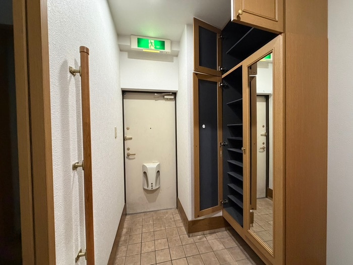 物件内観写真20　(玄関)