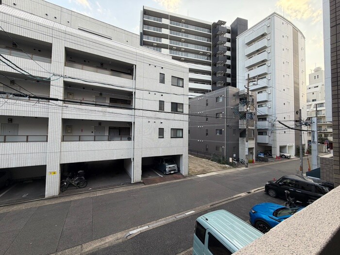 物件内観写真22　(室内からの展望)