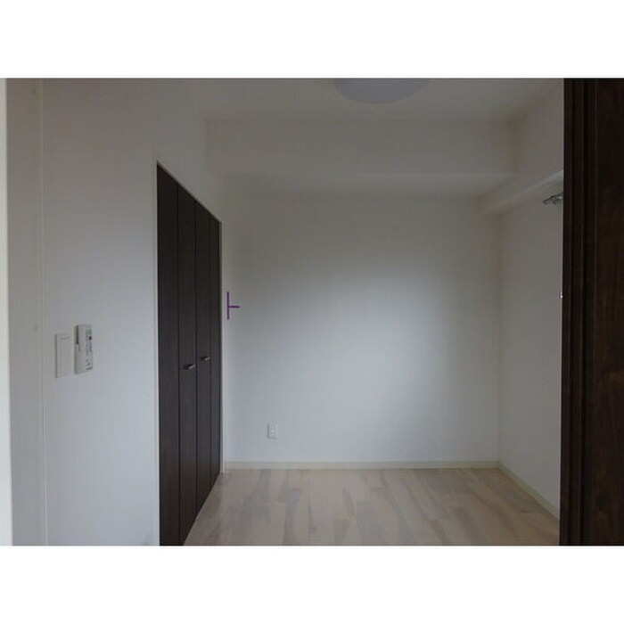 物件内観写真6　(居室)