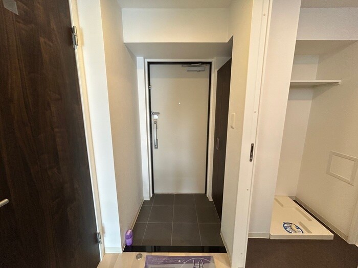 物件内観写真15　(玄関)