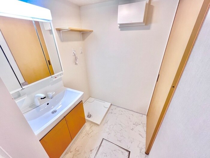 物件内観写真9　(洗面)