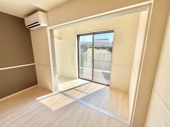 物件内観写真9　(居室)