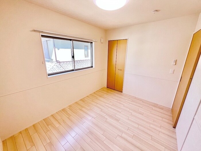 物件内観写真12　(居室)