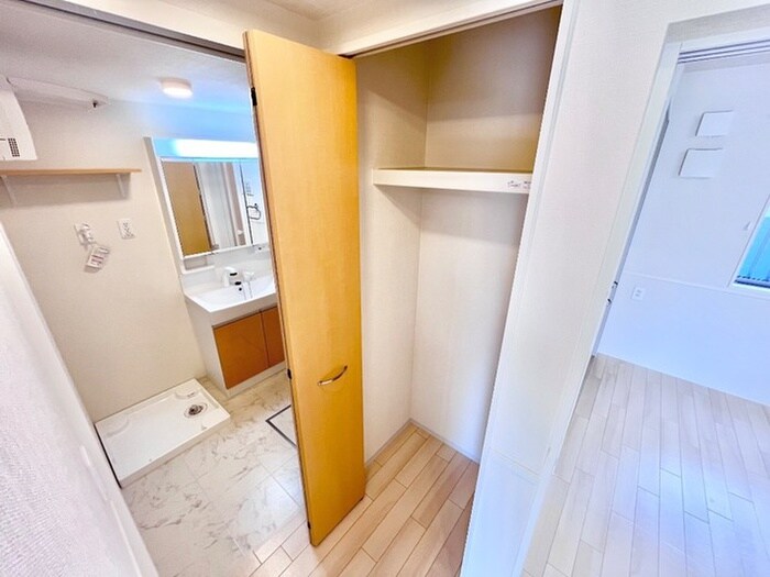 物件内観写真16　(収納)