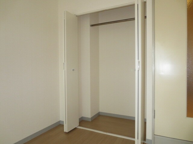 物件内観写真11　(収納)
