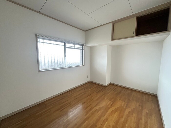 物件内観写真9　(居室)