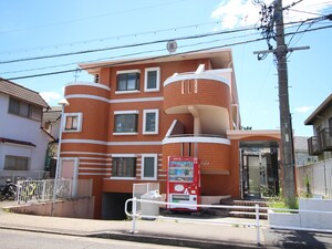 サウスメゾンラコリン外観写真