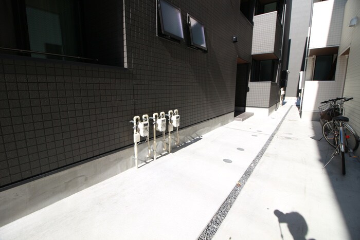 物件外観写真4　(駐輪場)