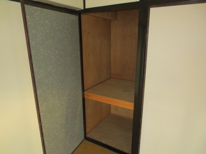 物件内観写真9　(収納)