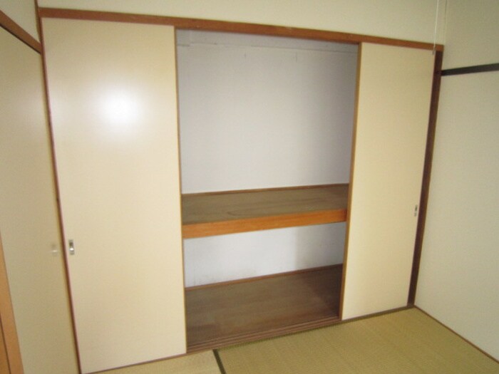 物件内観写真10　(収納)