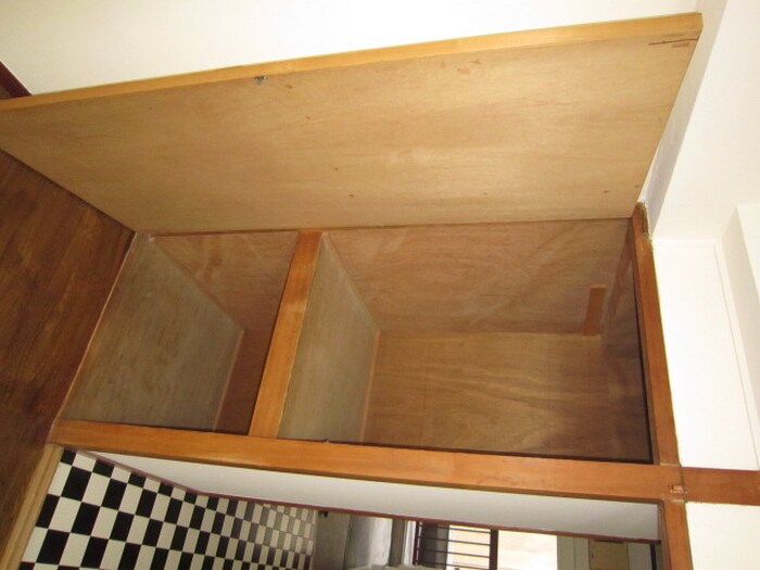 物件内観写真12　(収納)