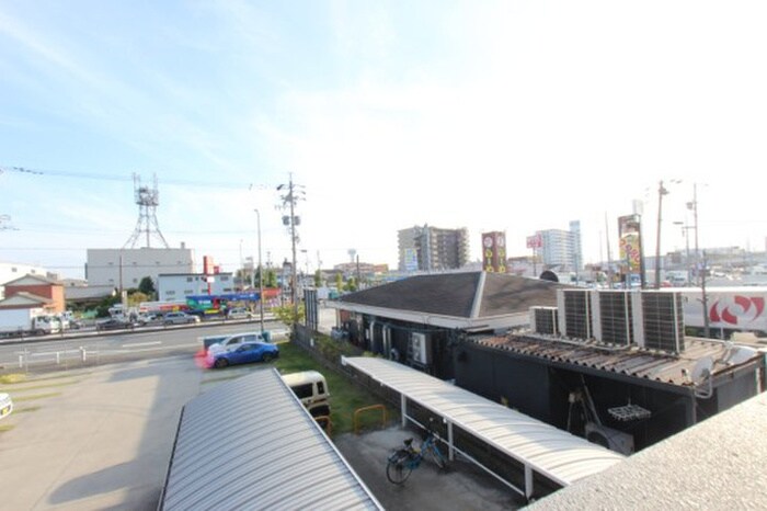 物件内観写真17　(室内からの展望)