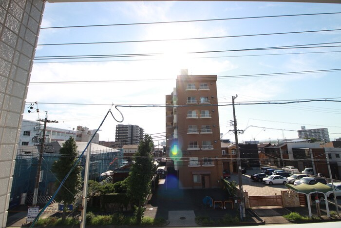 物件内観写真13　(室内からの展望)