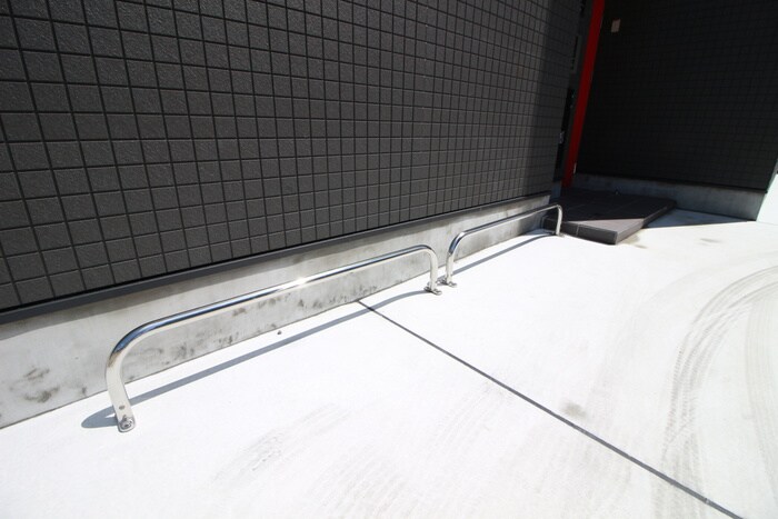 物件外観写真6　(駐輪場)